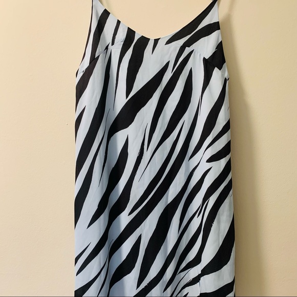 Another reason maxi slip dress with slit Tiger print size 2 - Picture 5 of 8